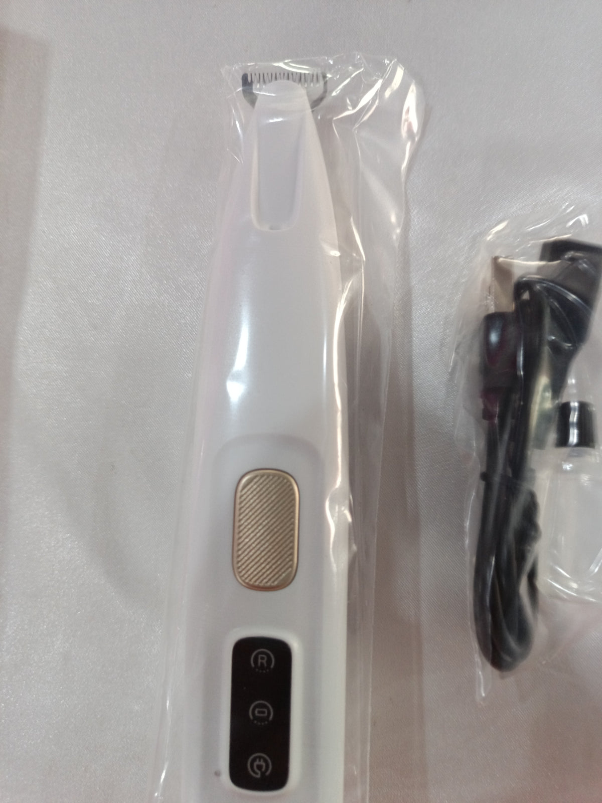 Aparador de Patas Recarregável com Luz LED para Cão e Gato – Casa do Patudo