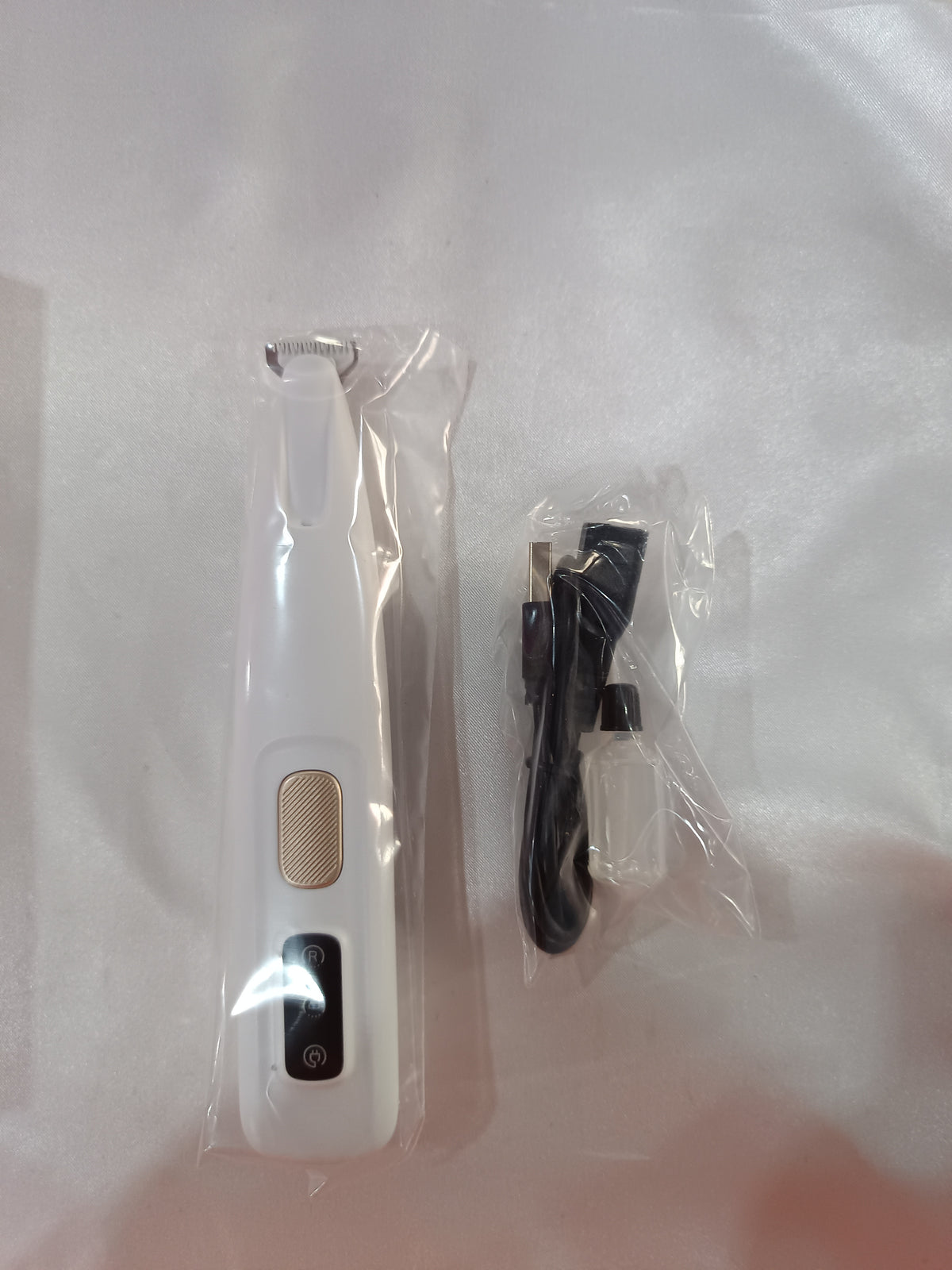 Aparador de Patas Recarregável com Luz LED para Cão e Gato – Casa do Patudo